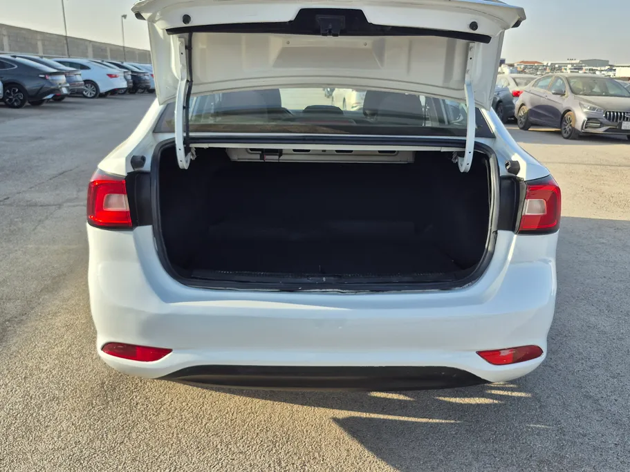 ام جي 5 STD 2022 