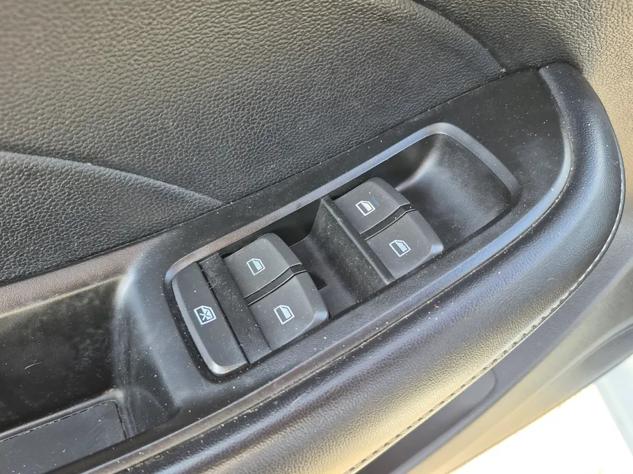 ام جي 5 STD 2022 