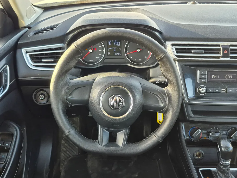 ام جي 5 STD 2022 