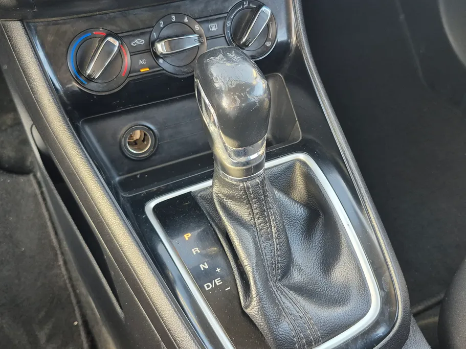 ام جي 5 STD 2022 