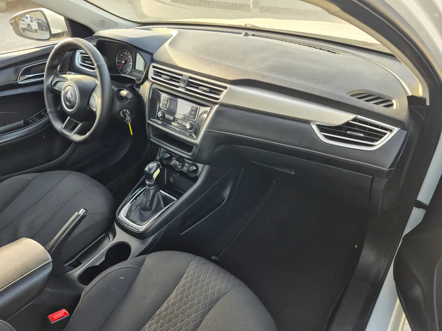 ام جي 5 STD 2022 