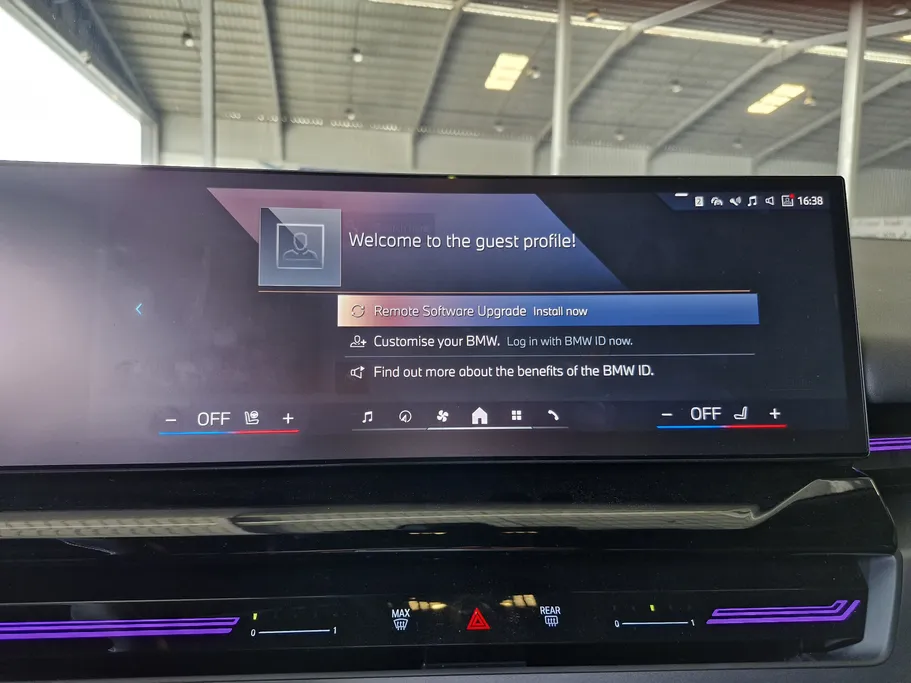 بي ام دبليو الفئة الخامسة 520i 2024 