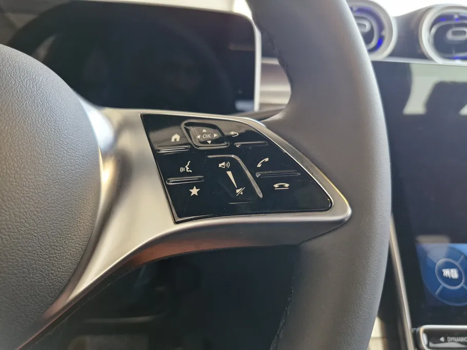 مرسيدس GLC 300 2025 