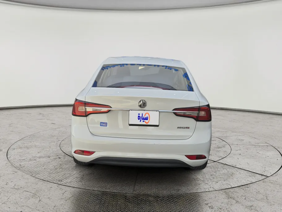 ام جي 5 STD 2023 