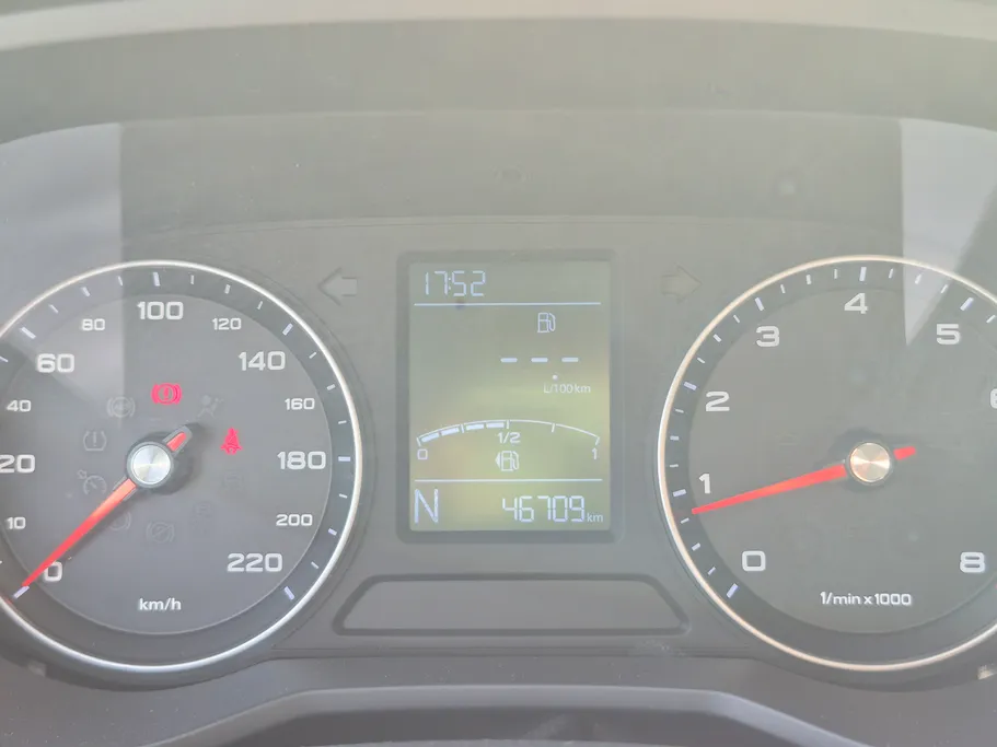 ام جي 5 STD 2023 