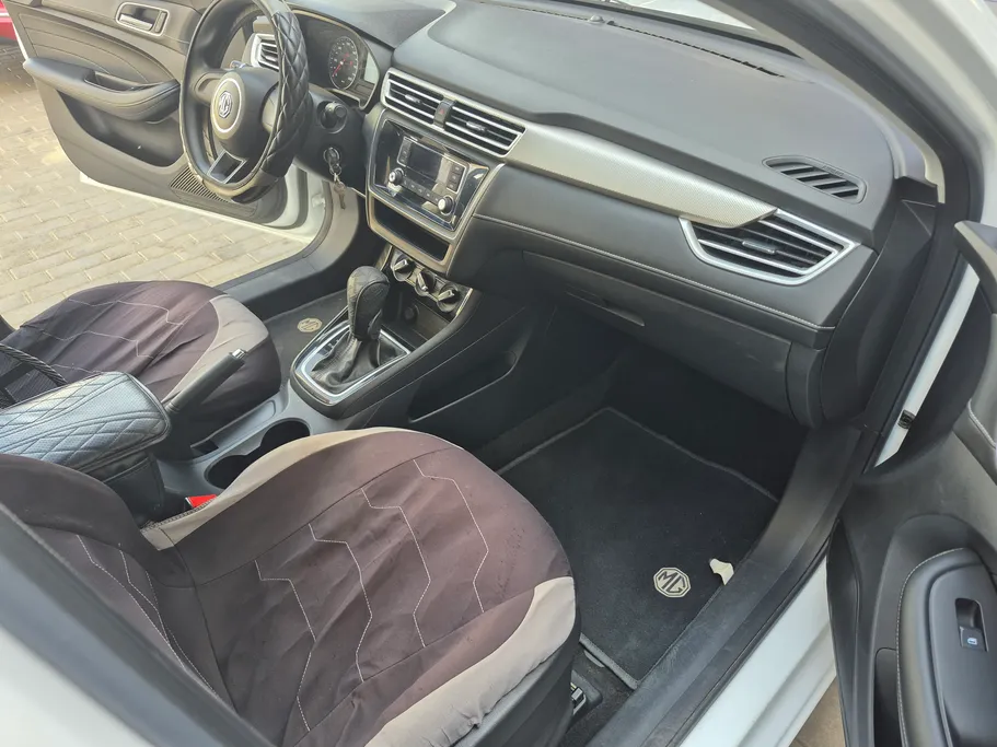 ام جي 5 STD 2023 