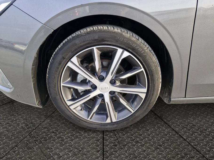 2023 جيلي Emgrand GF 