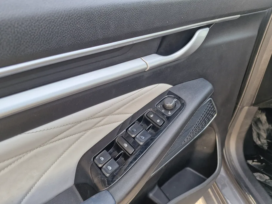 2023 جيلي Emgrand GF 