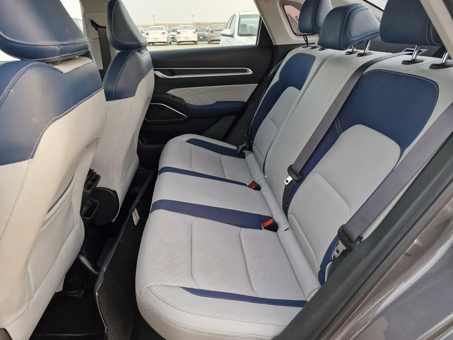 2023 جيلي Emgrand GF 