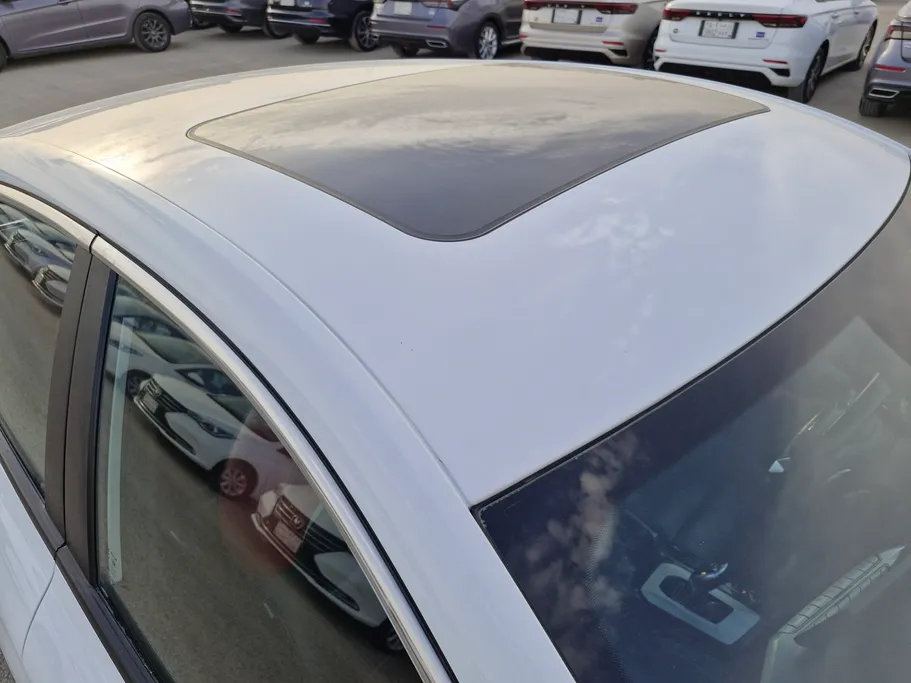 ام جي جي تي LUX 2023 