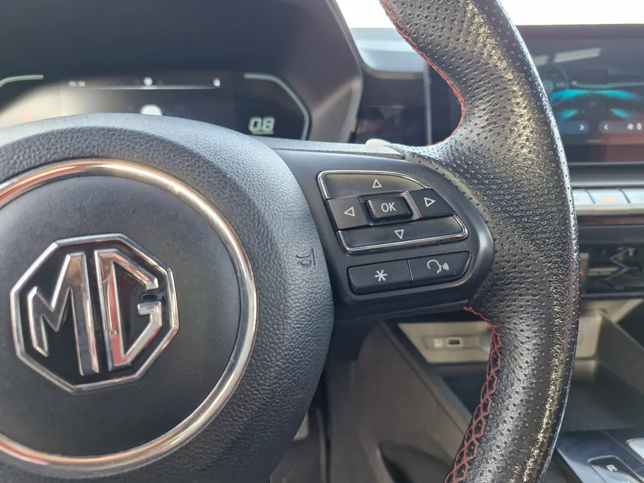 ام جي جي تي LUX 2023 