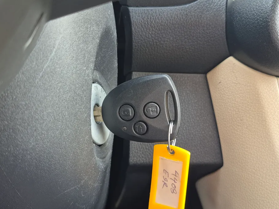 تويوتا يارس Y 2023 