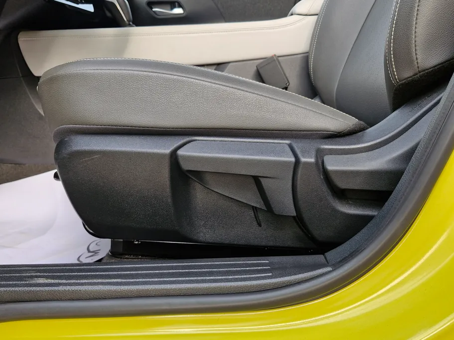 نيسان كيكس SL 2025 