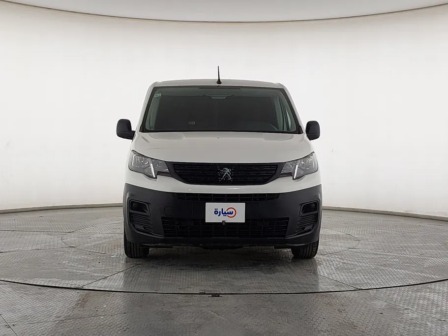 2022 Peugeot Partner Short van 