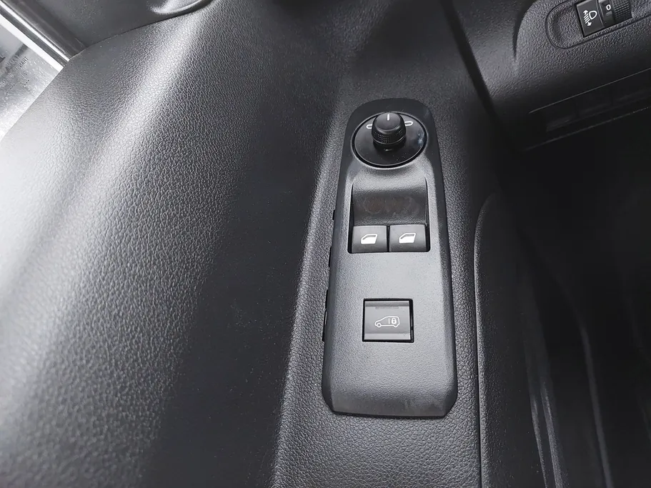 2022 Peugeot Partner Short van 