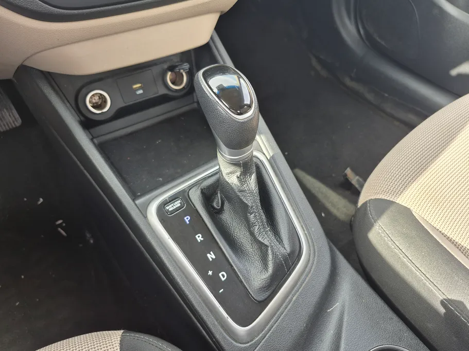 هيونداي اكسنت سمارت 2022 