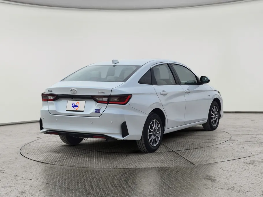 تويوتا يارس Y 2023 