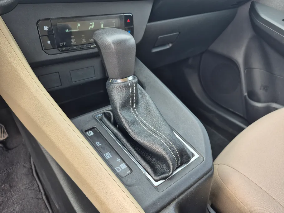 تويوتا يارس Y 2023 