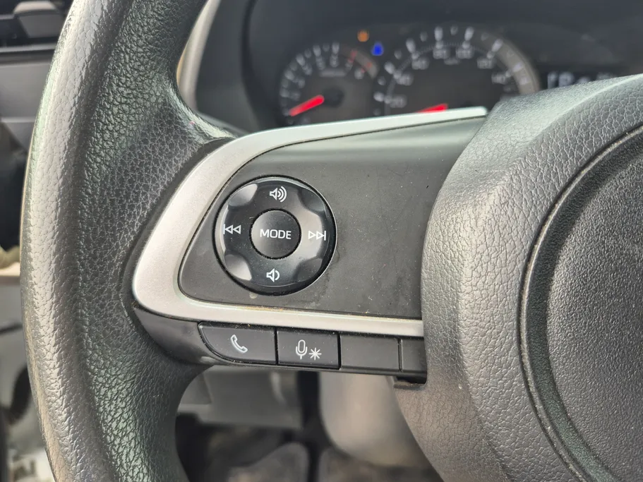 تويوتا يارس Y 2023 