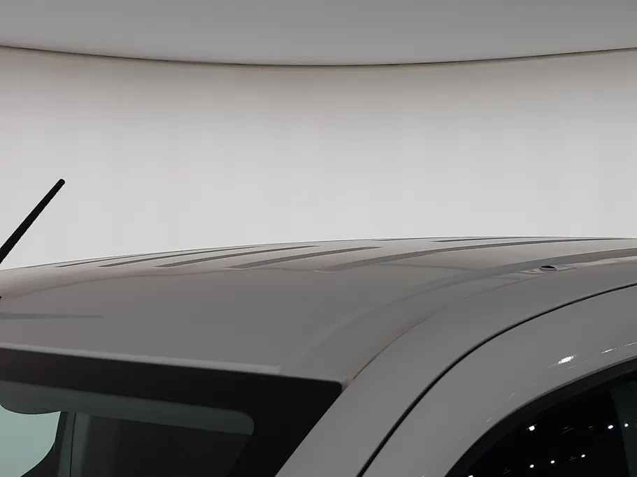 2023 Peugeot Partner Short van 