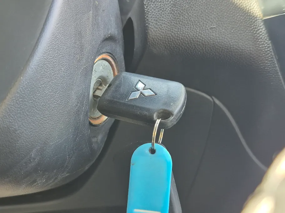 ميتسوبيشي اتراج L 2021 