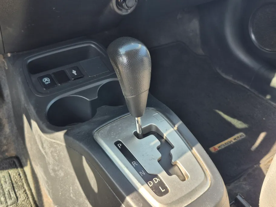 ميتسوبيشي اتراج L 2021 