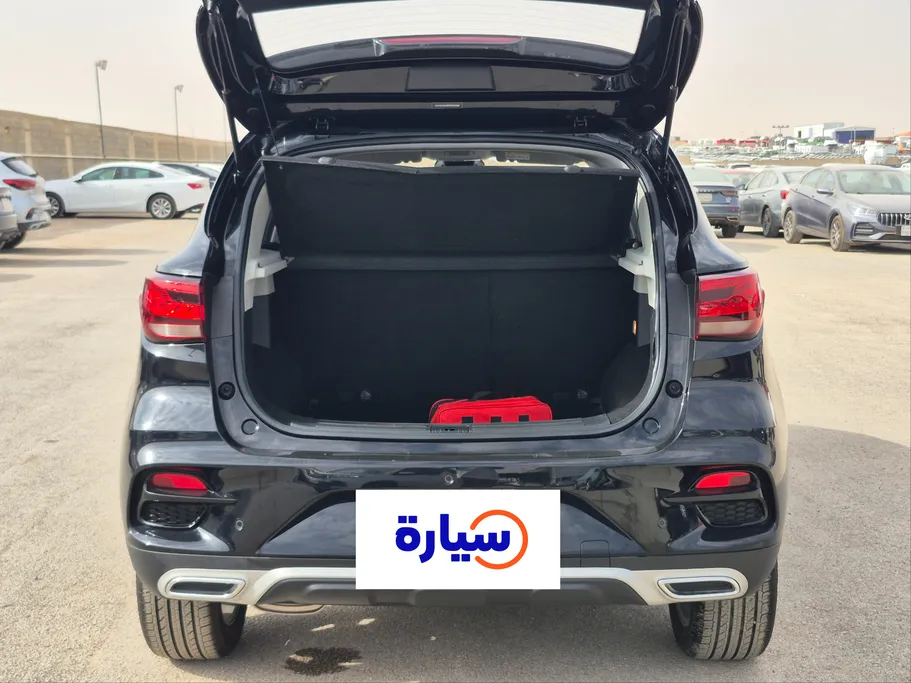 ام جي ZS STD 2023 