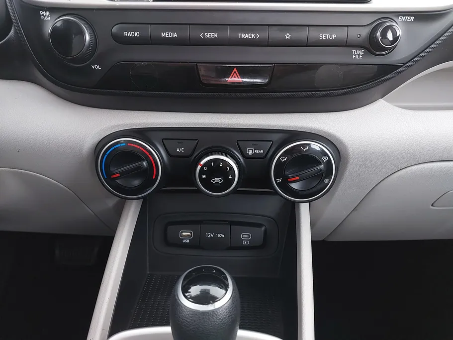 2024 Hyundai Venue Smart 