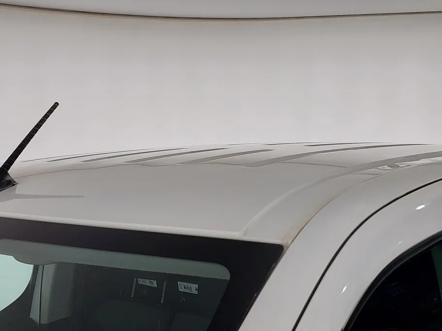 2022 Peugeot Partner Short van 