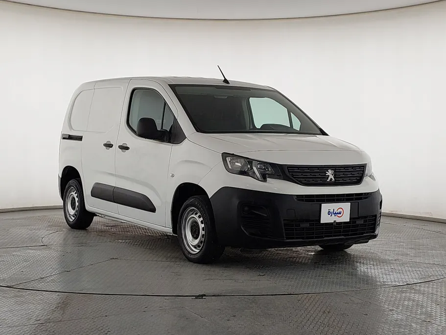 2022 Peugeot Partner Short van 
