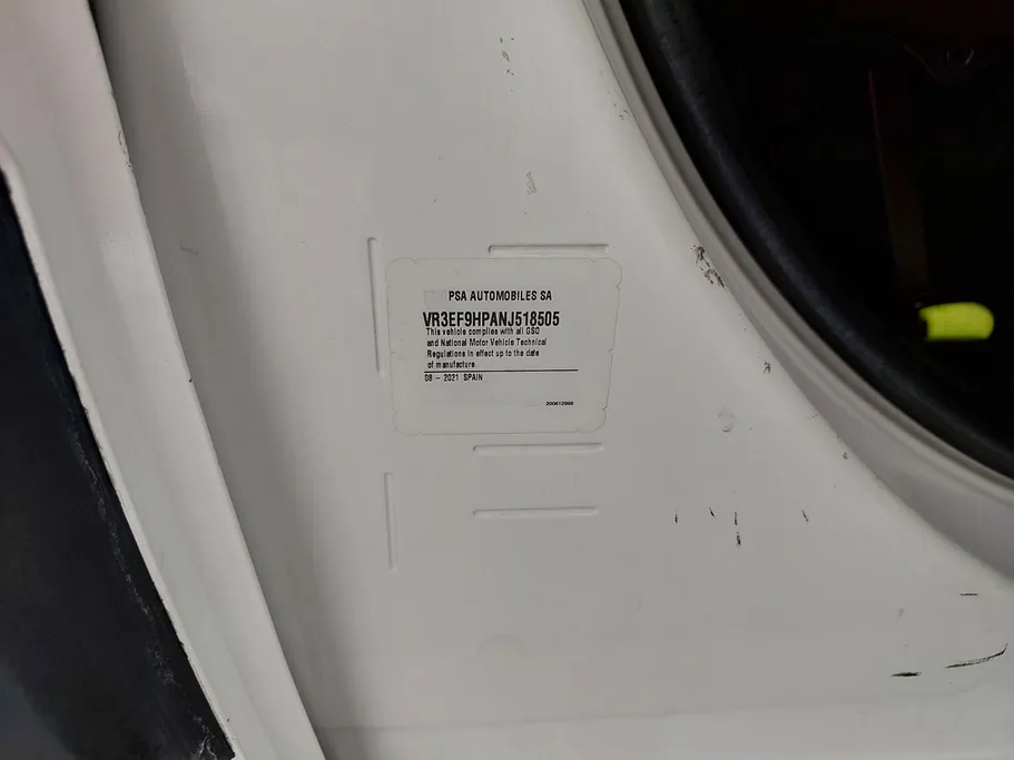 2022 Peugeot Partner Short van 