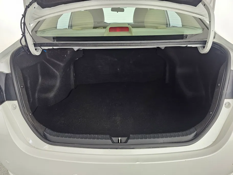 تويوتا يارس Y 2021 