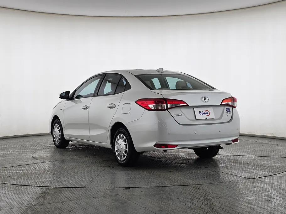 تويوتا يارس Y 2021 