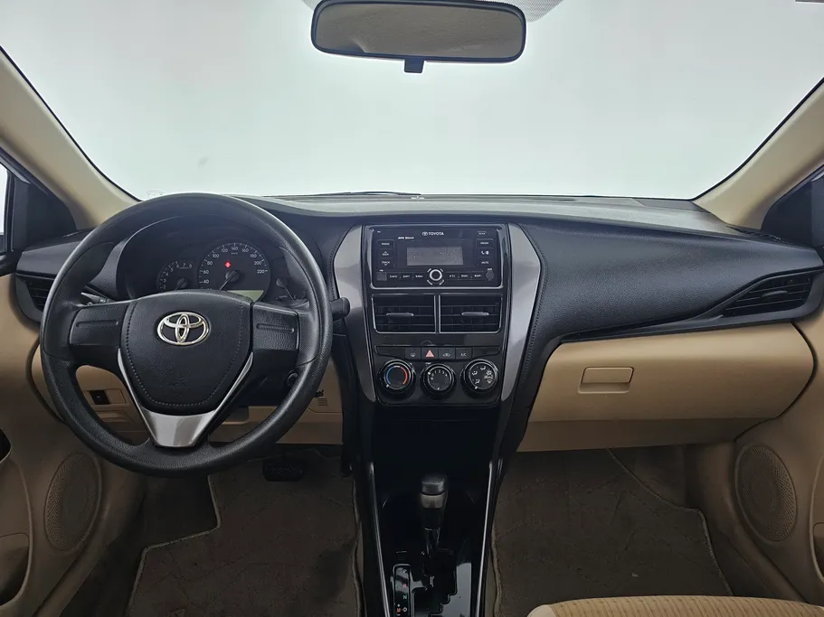 تويوتا يارس Y 2021 