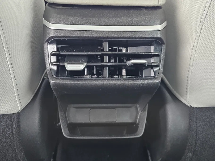 جيلي امجراند GS 2024 