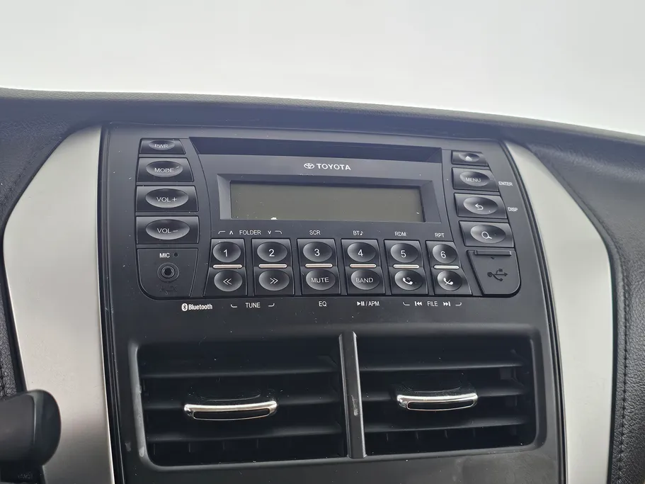 2019 Toyota Yaris  Y 