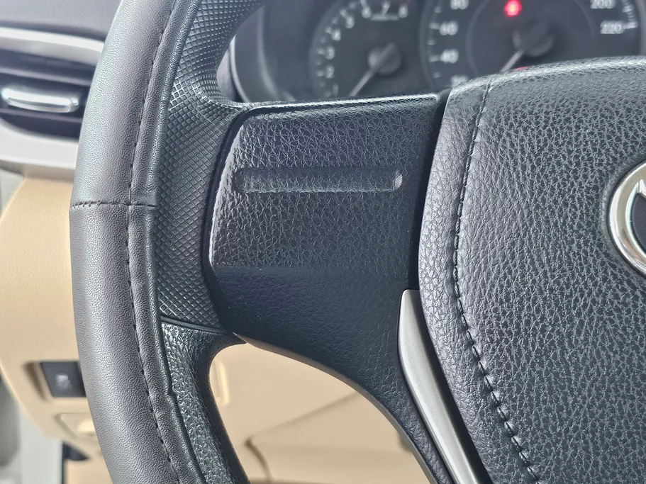 2019 Toyota Yaris  Y 