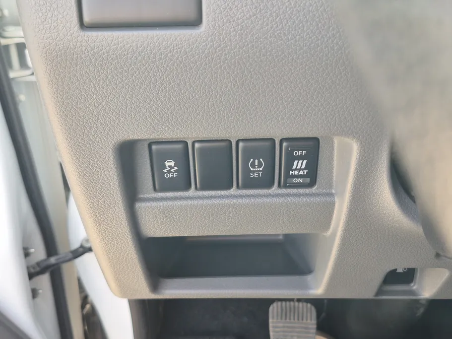 نيسان باص اورفان NV350 2021 