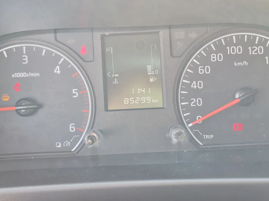 نيسان باص اورفان NV350 2021 