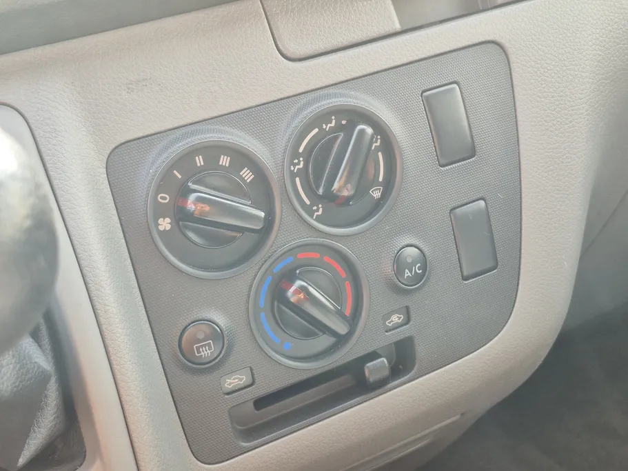 نيسان باص اورفان NV350 2021 