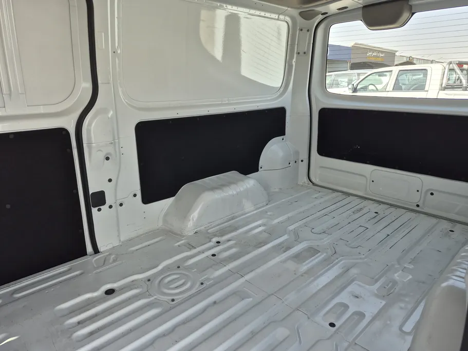 نيسان باص اورفان NV350 2021 