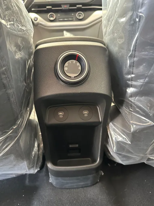 كيا كارينز LX S1 2025 