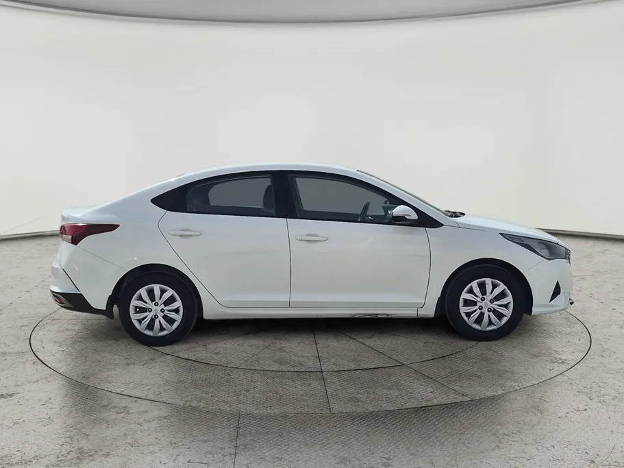 2022 Hyundai Accent Smart 