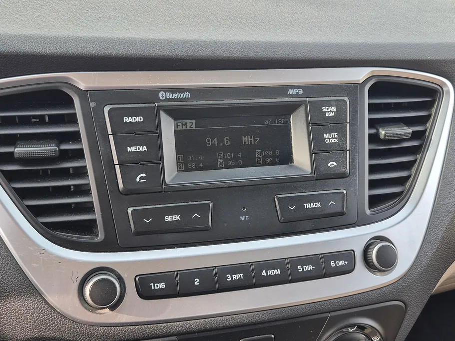 2022 Hyundai Accent Smart 