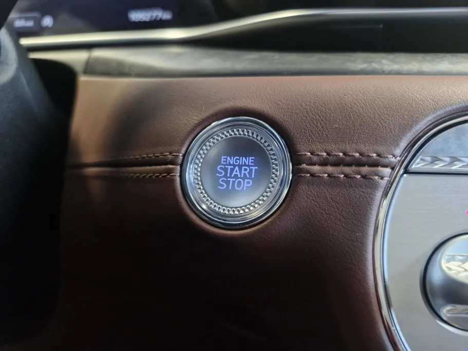 2023 Genesis G90 Platinum 