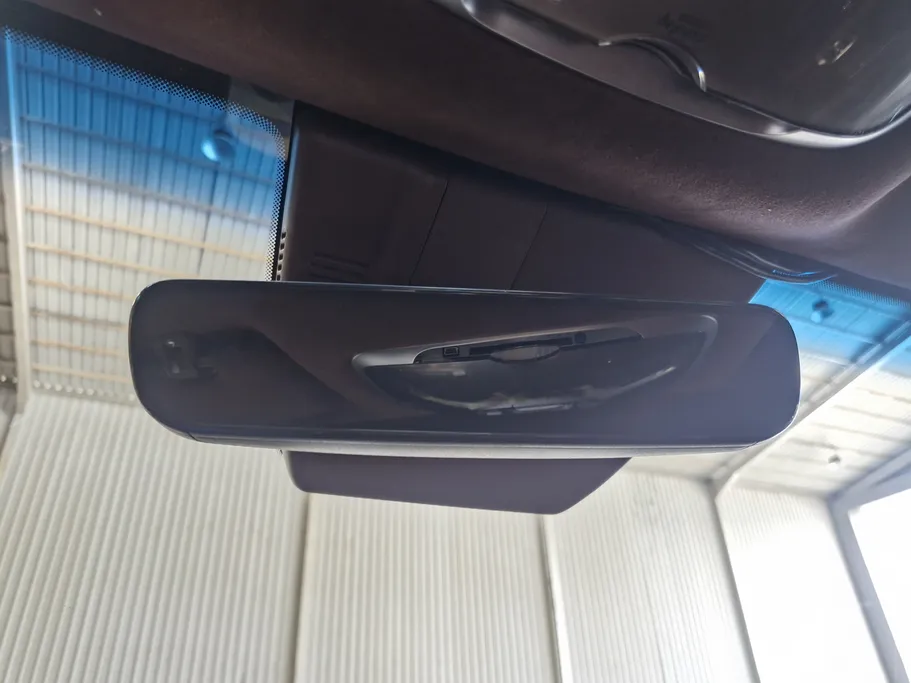 2023 Genesis G90 Platinum 