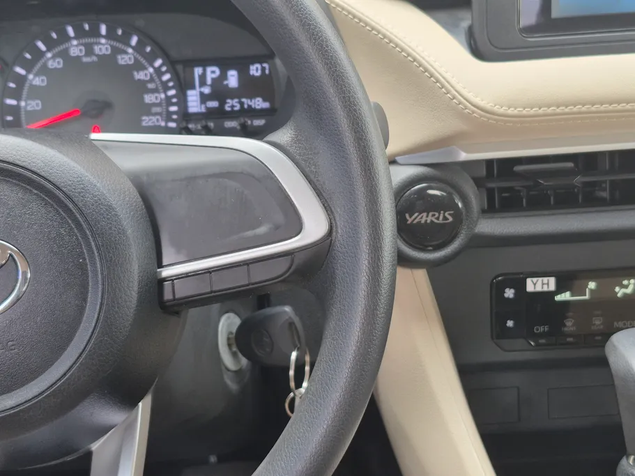 تويوتا يارس Y 2023 