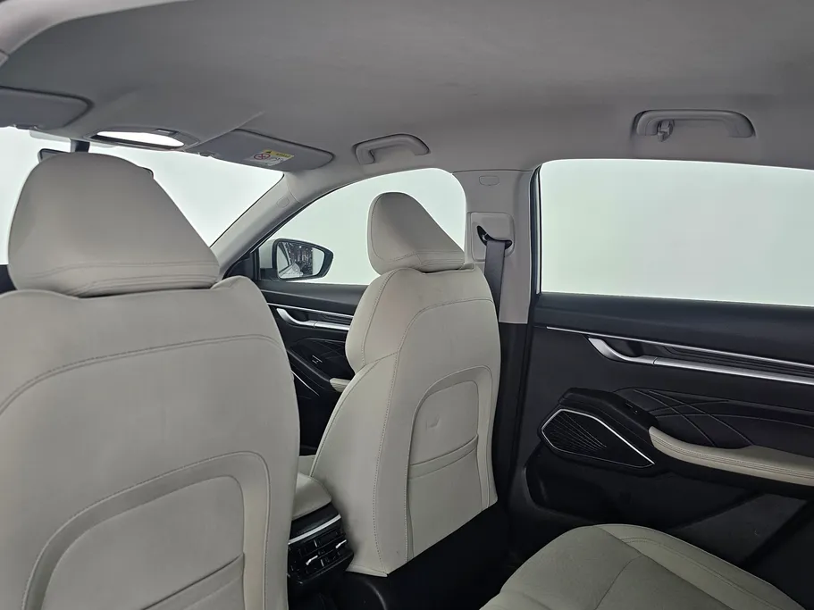 جيلي امجراند GS 2024 