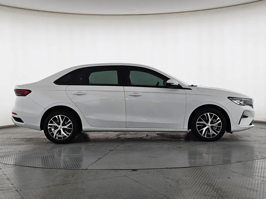 جيلي امجراند GS 2024 