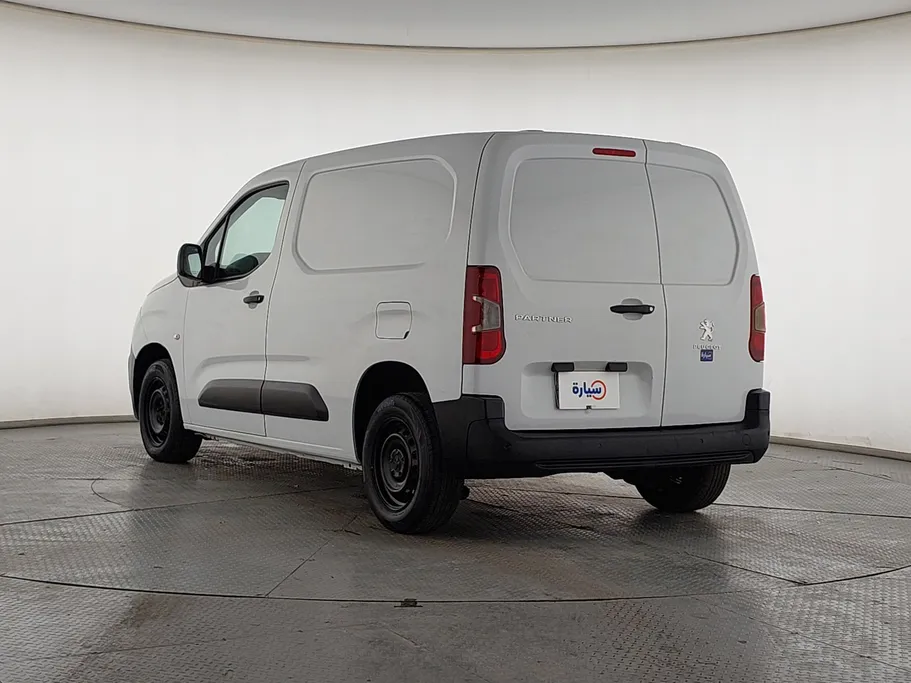 بيجو بارتنر Short van 2023 